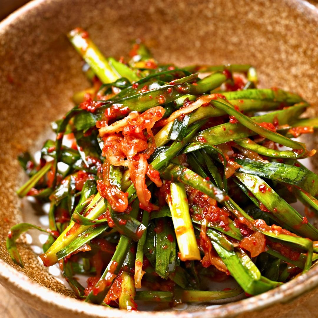 Pa Kimchi (파김치)   –    Bold Spring Onion Kimchi